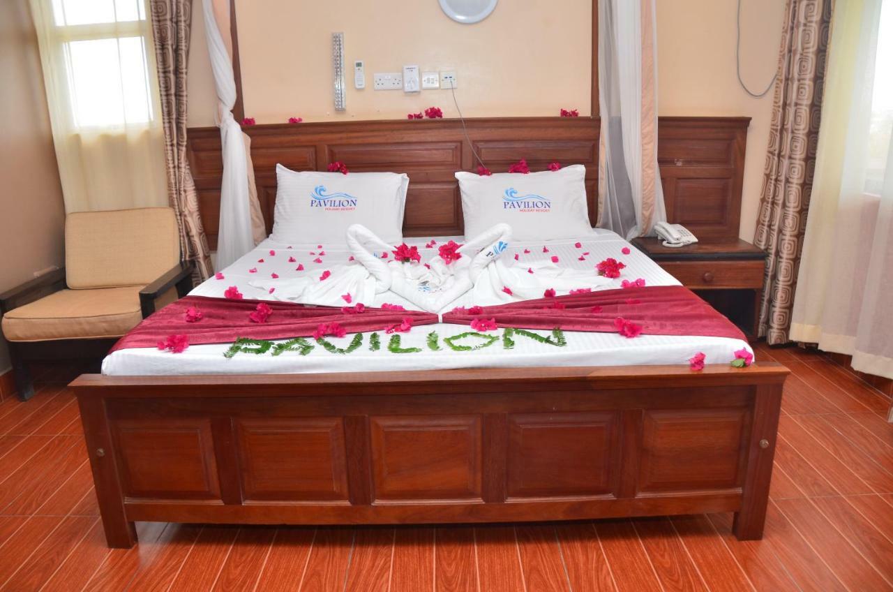 Pavilion Holiday Resort Бамбури Экстерьер фото